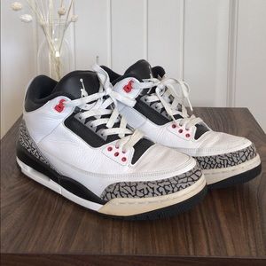 Used Air Jordan 3 men’s size 9 Infrared 23